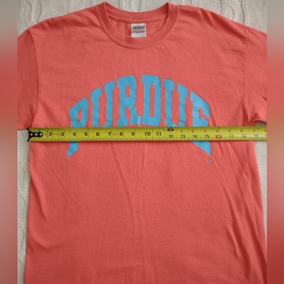 Coral and Blue Purdue College T-Shirt Sz. M - Picture 3 of 4